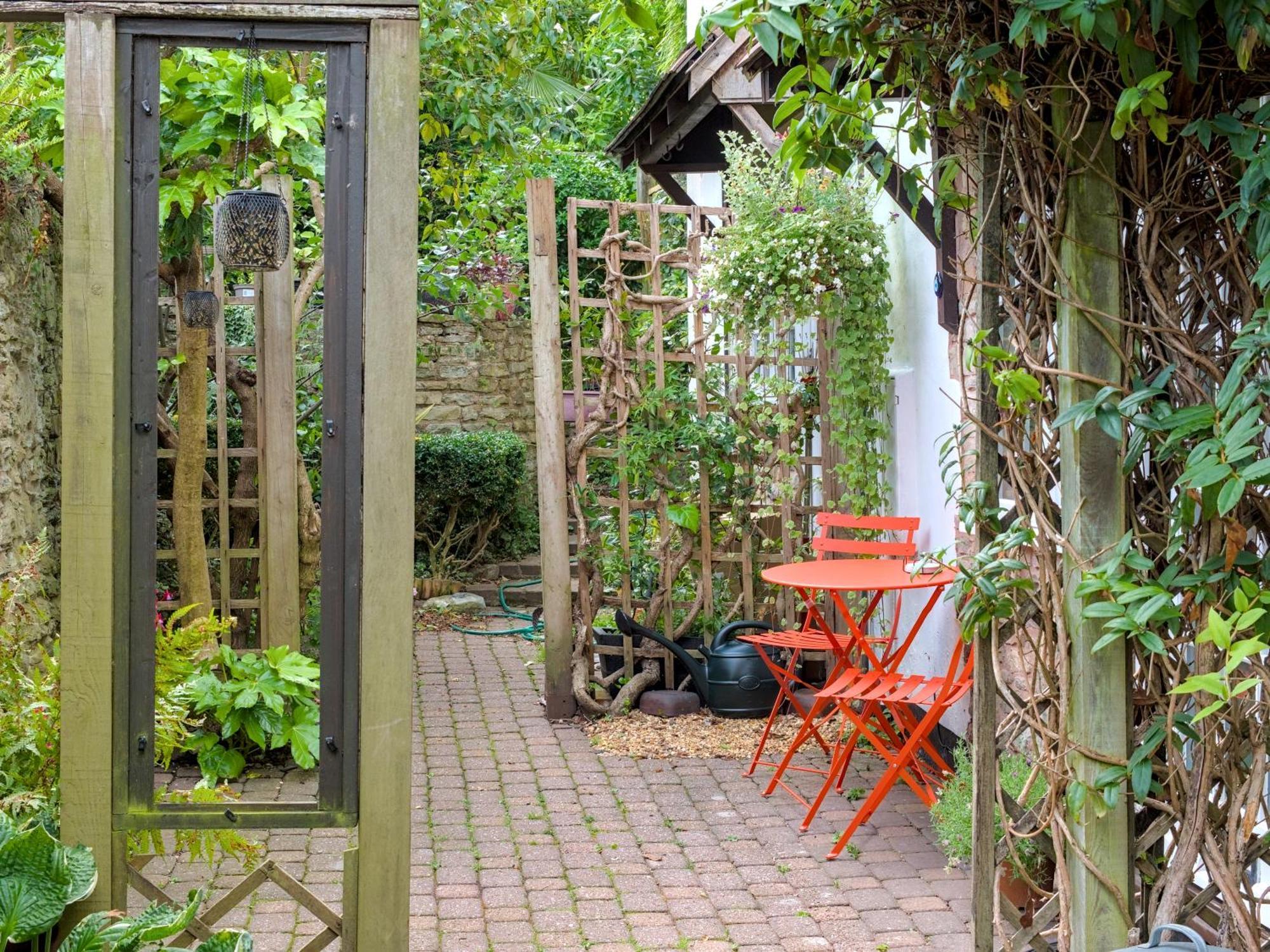 The Lilley Pad In Ludlow Cosy, Central, Perfect For Couples, Netflix & Parking Permit 外观 照片